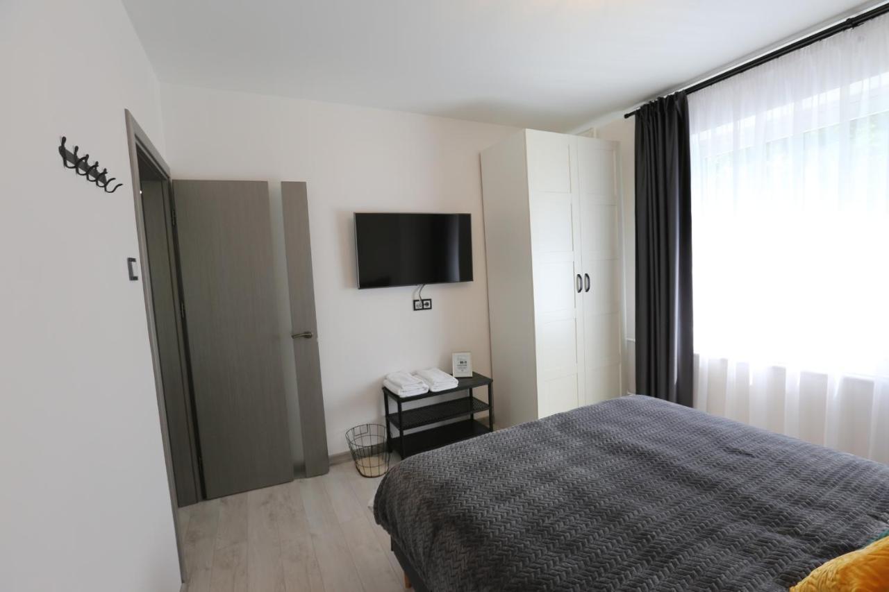 Comfy 2 Room Apartment - Free Parking - 350Mbps Wifi - Netflix Kaunas Eksteriør billede