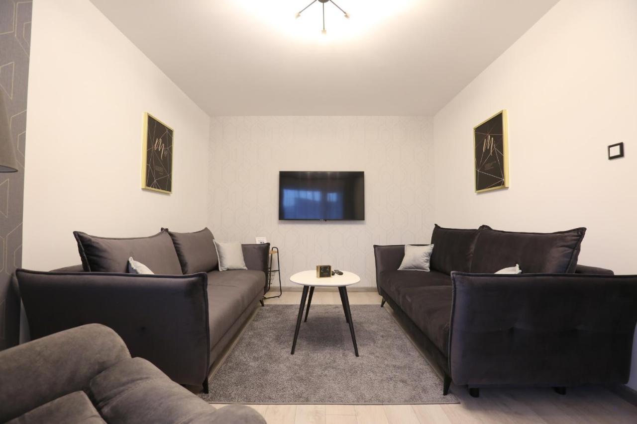 Comfy 2 Room Apartment - Free Parking - 350Mbps Wifi - Netflix Kaunas Eksteriør billede