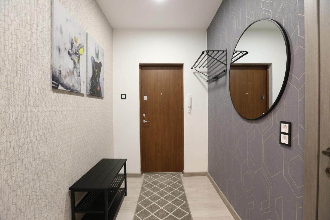 Comfy 2 Room Apartment - Free Parking - 350Mbps Wifi - Netflix Kaunas Eksteriør billede