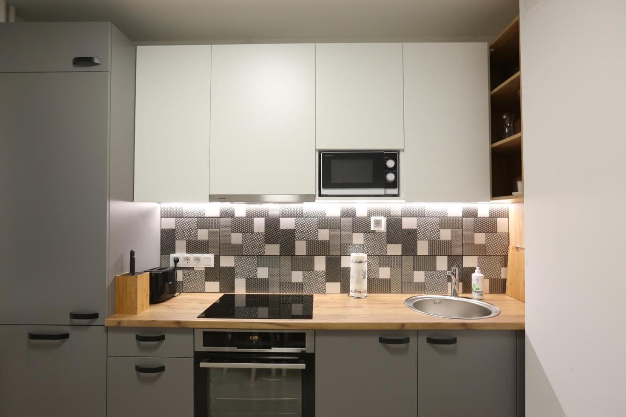 Comfy 2 Room Apartment - Free Parking - 350Mbps Wifi - Netflix Kaunas Eksteriør billede